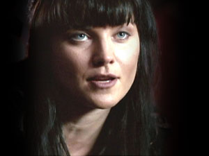 Xena grinning at Ares